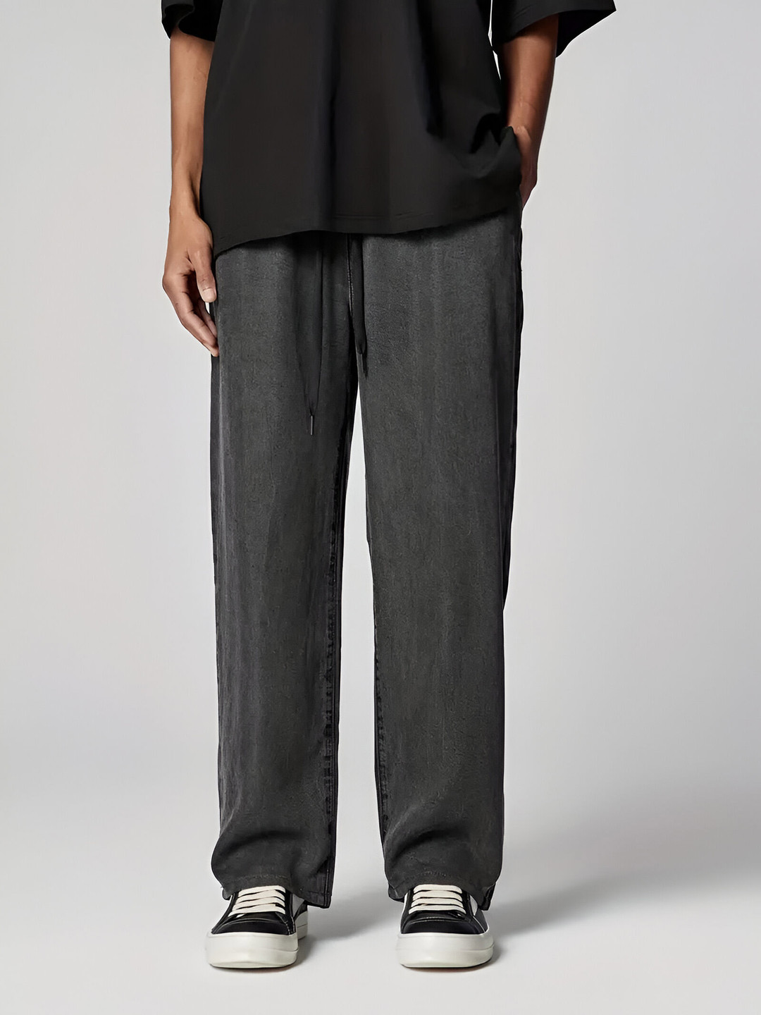 THIRD QUADRANT Men Loose Low Distress Jeans