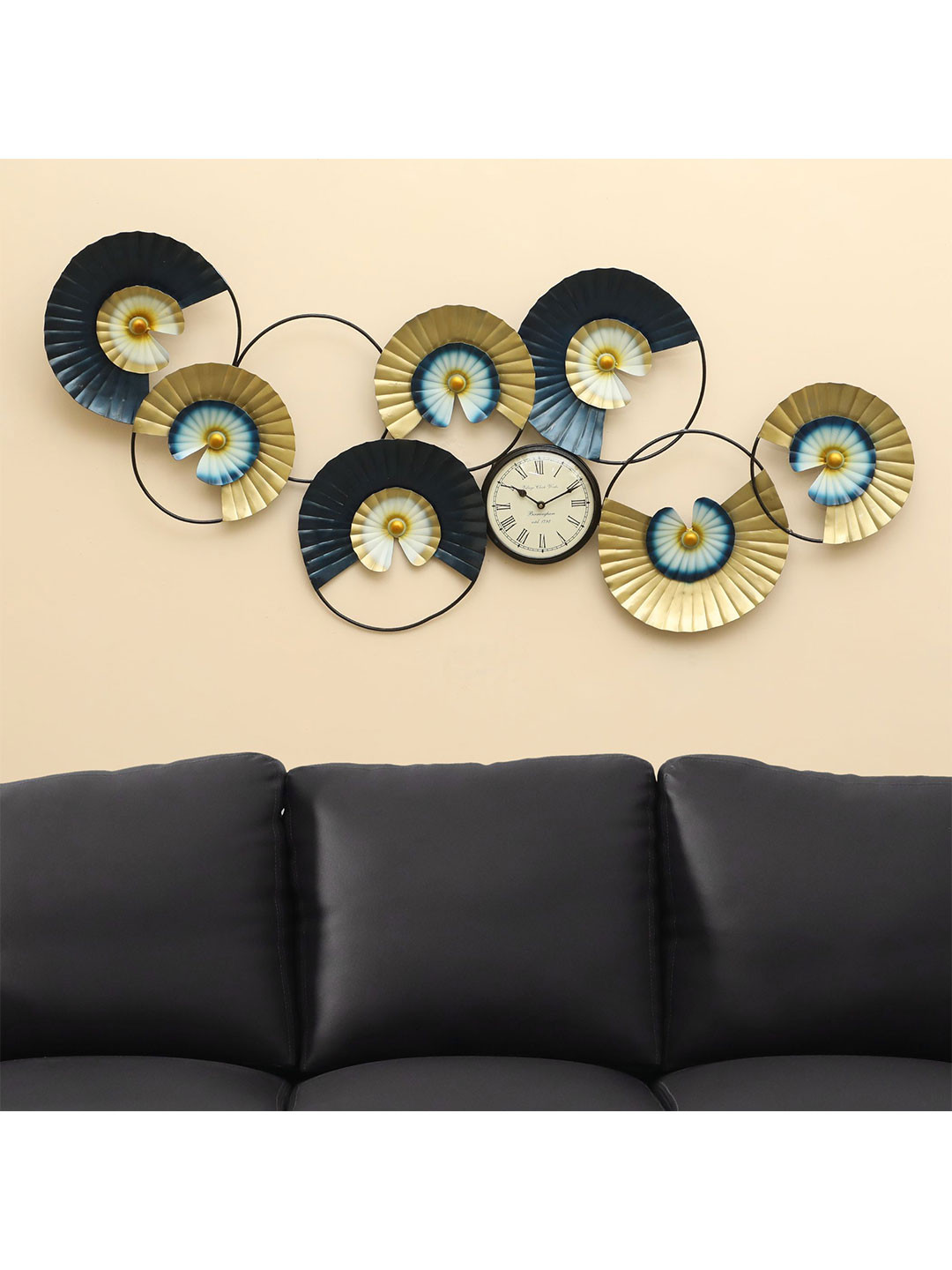 vedas Blue & Gold-Toned Levan Abstract Circle Wall Dcor With Clock