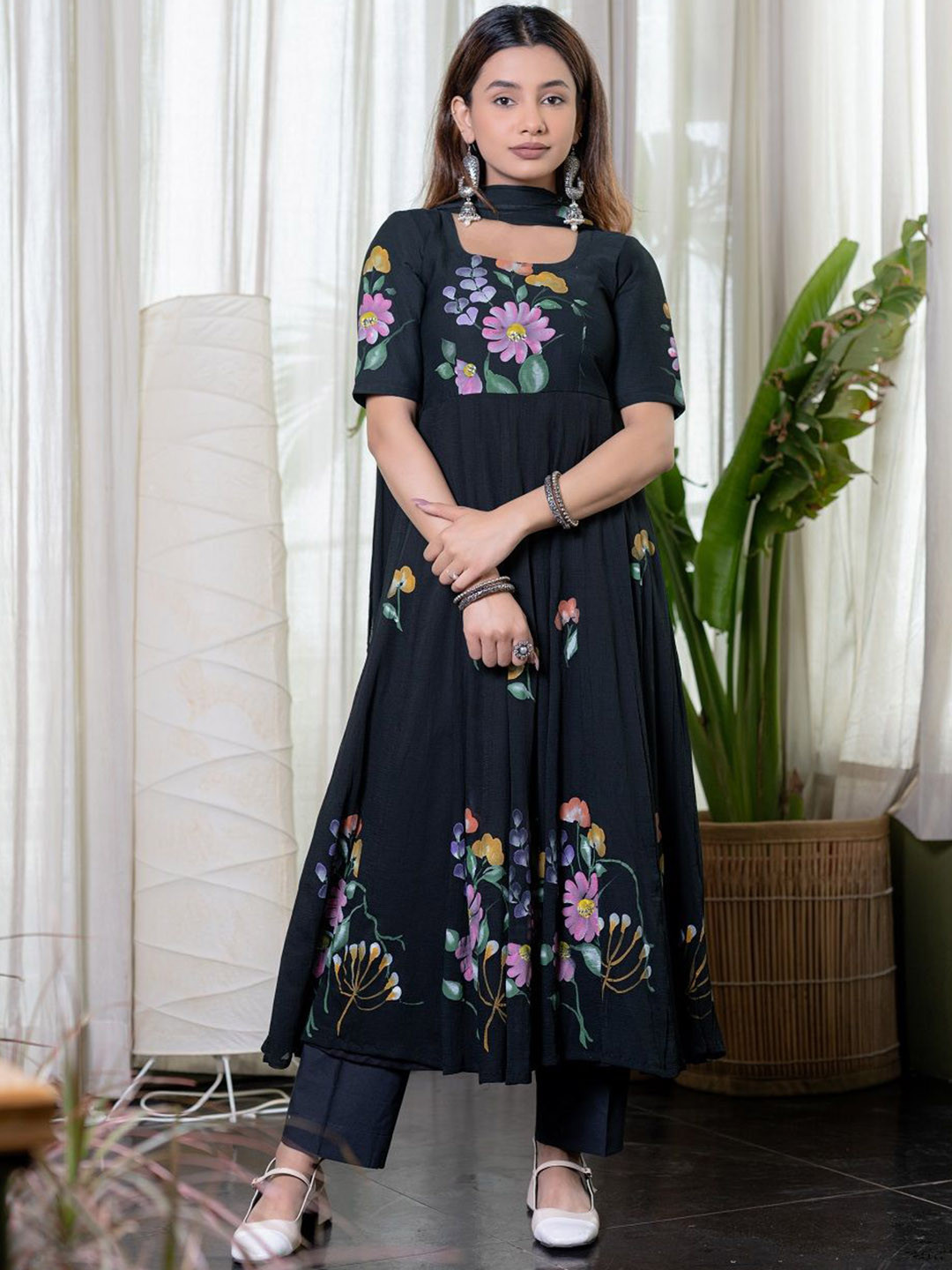 IMROZ HOUSE Floral Printed Silk Chiffon Anarkali Kurta With Trousers And Dupatta