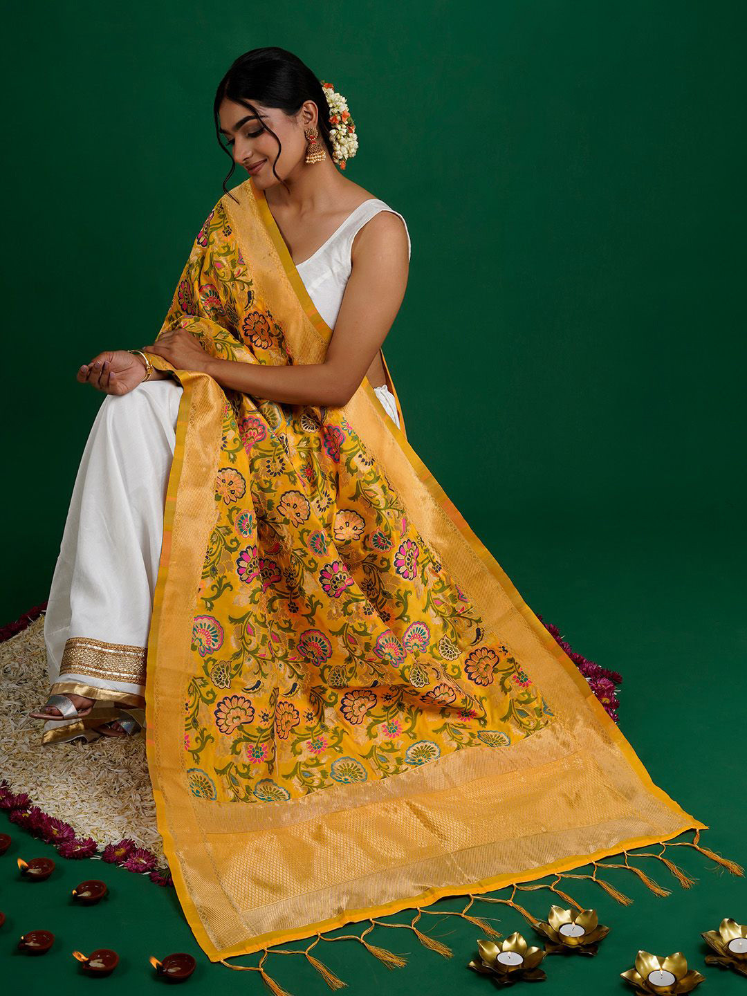 TEEJH Chaitanya Ethnic Motifs Printed Dupatta