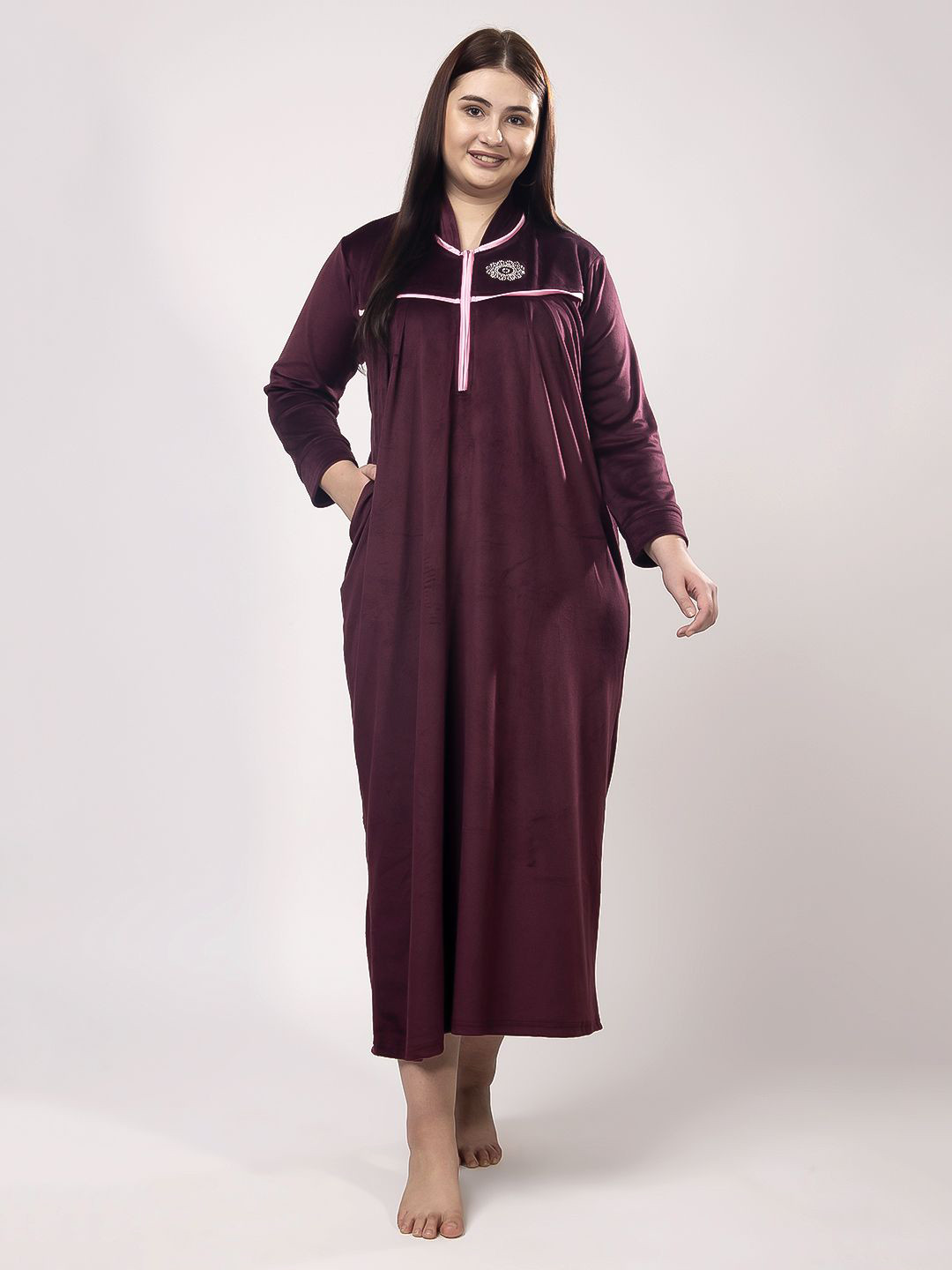 CHUI MUI Women Mandarin Collar Velvet Maxi Nightdress