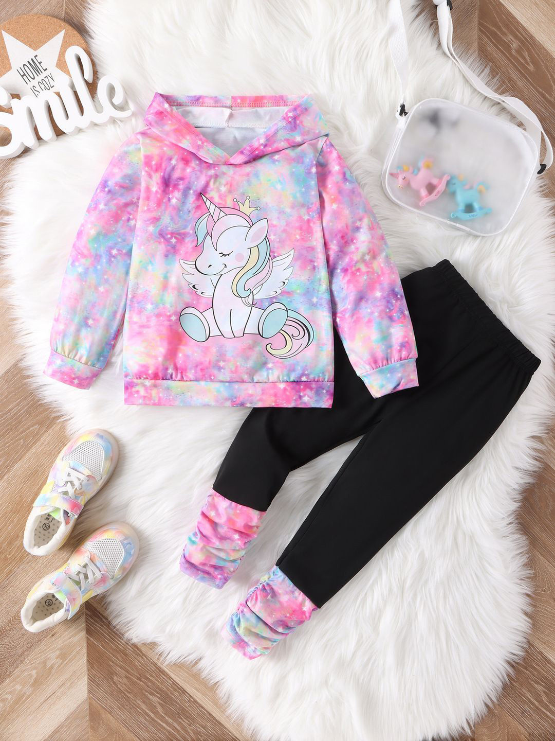 YK Girls Printed Sweatshirt & Joggers Clothing Set