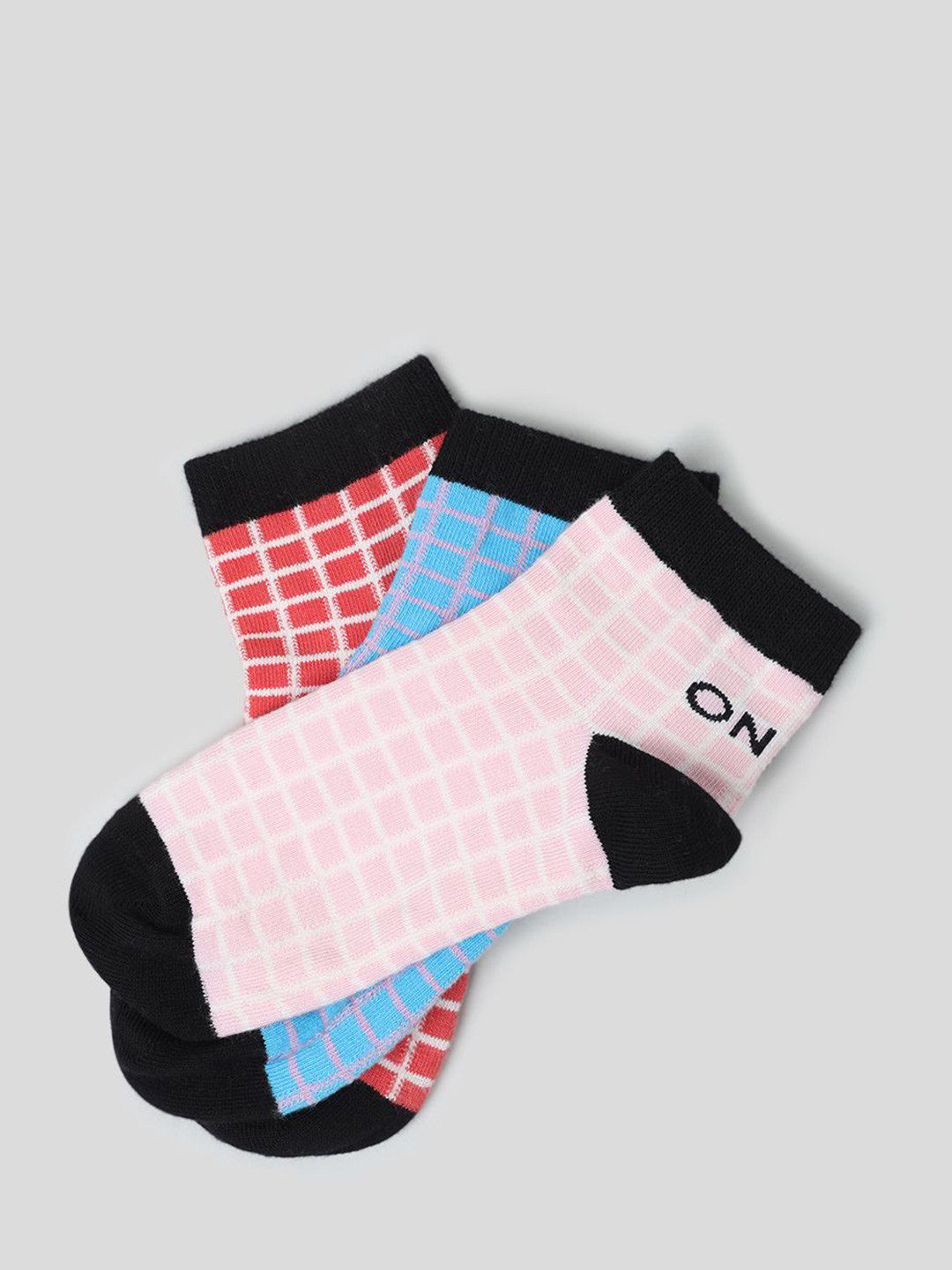 ONLY Women onlOEX GEO Pack Of 3 Checked Ankle Length Socks
