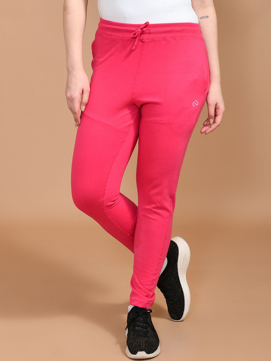 SKYKNIT Women Slim Fit Mid Rise Track Pants