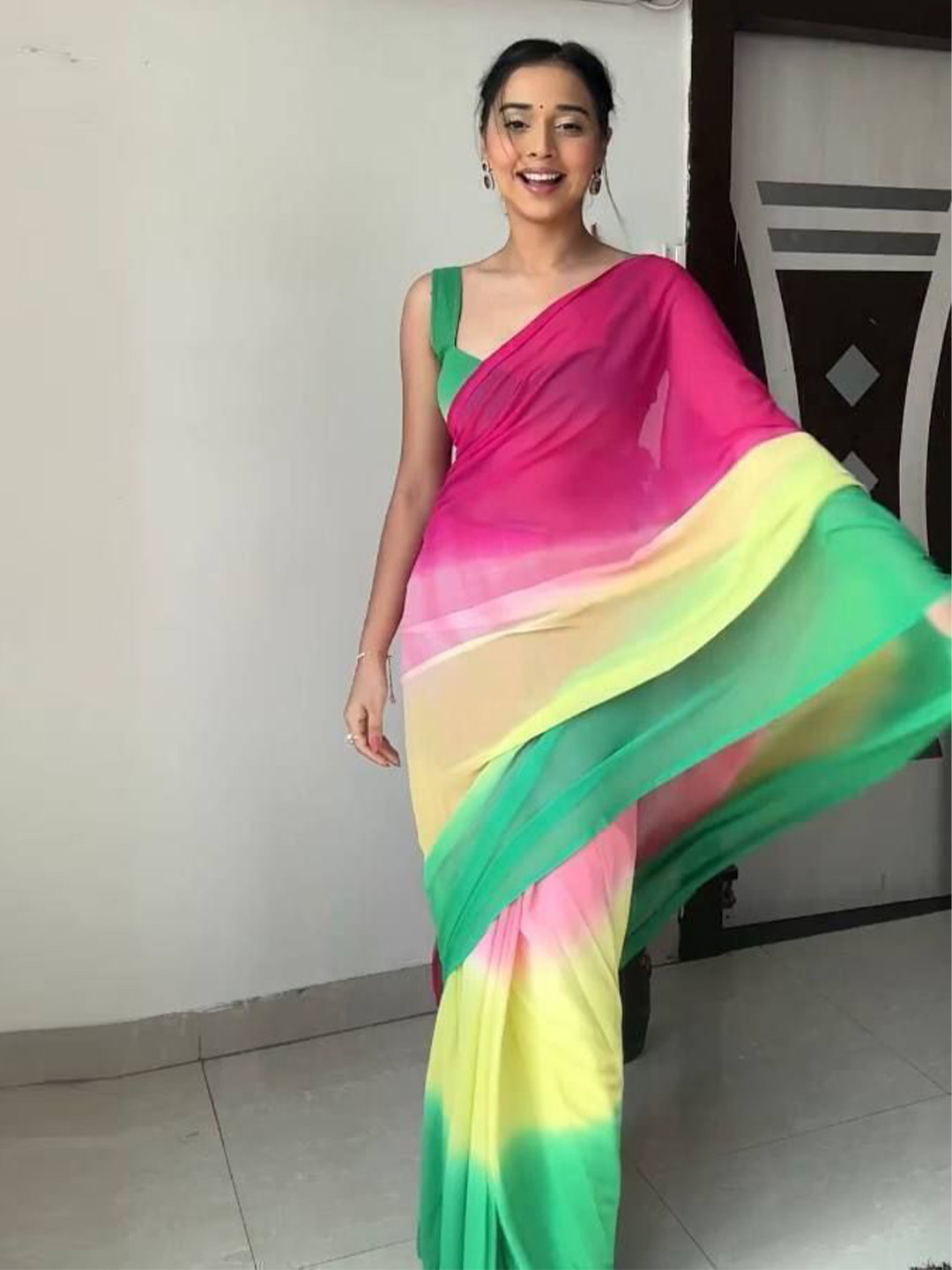 Upalksh Women Ombre Kota Holi Saree