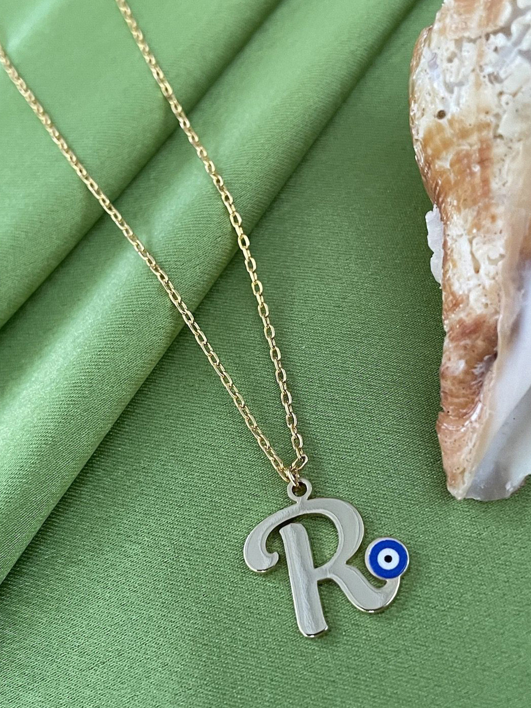 Digital Dress Room Gold-Plated Letter 'R' Evil Eye Chain