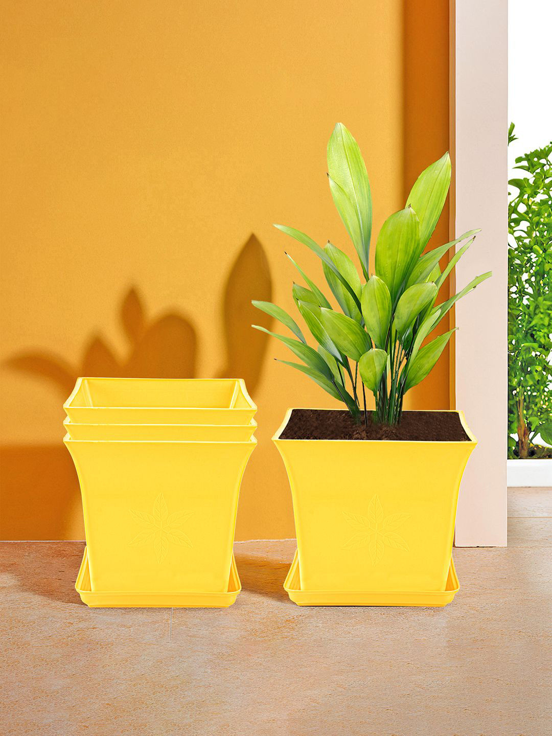 Kuber Industries 4 Pieces Yellow Premium Flower Pots for Garden with Bottom Plates