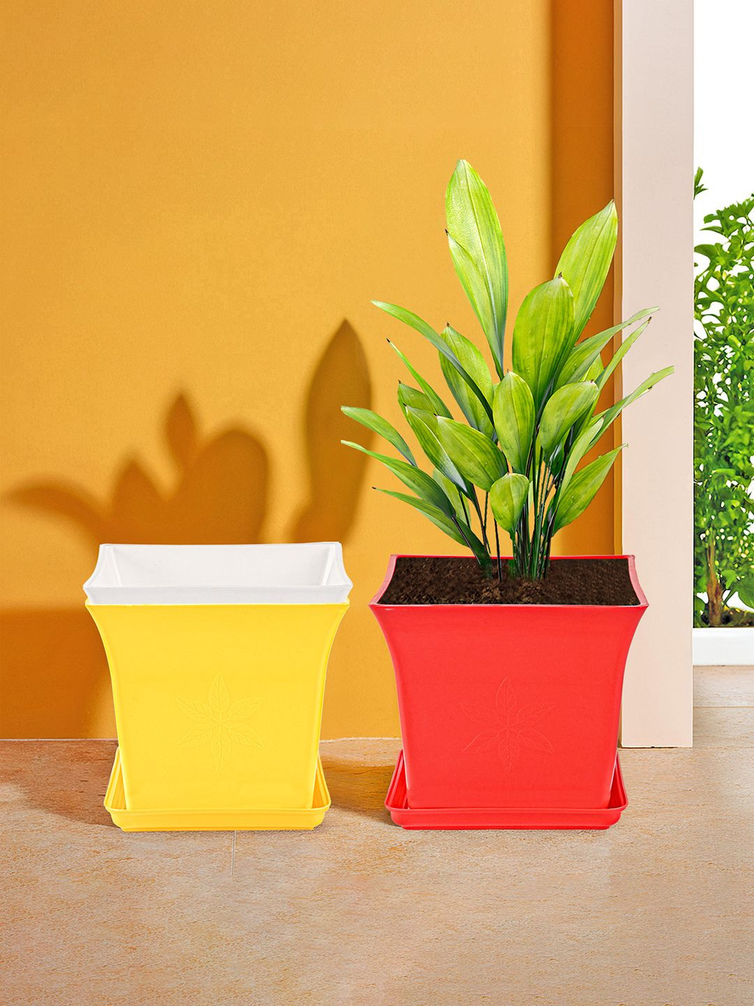 Kuber Industries Yellow & Red 3 Pieces Premium Flower Pots for Garden with Bottom Plates