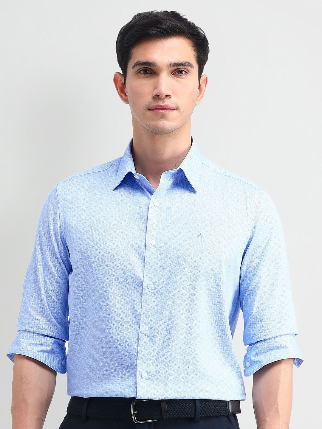 Arrow New York Men Classic Slim Fit Spread Collar Geometric Printed Cotton Casual Shirt