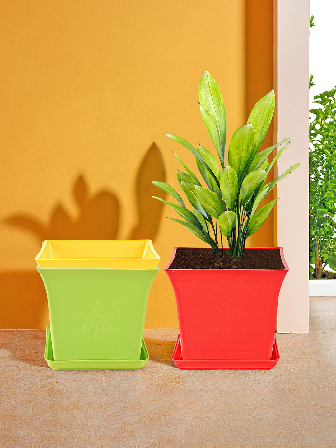 Kuber Industries Red & Green 3 Pieces Premium Flower Pots for Garden with Bottom Plates