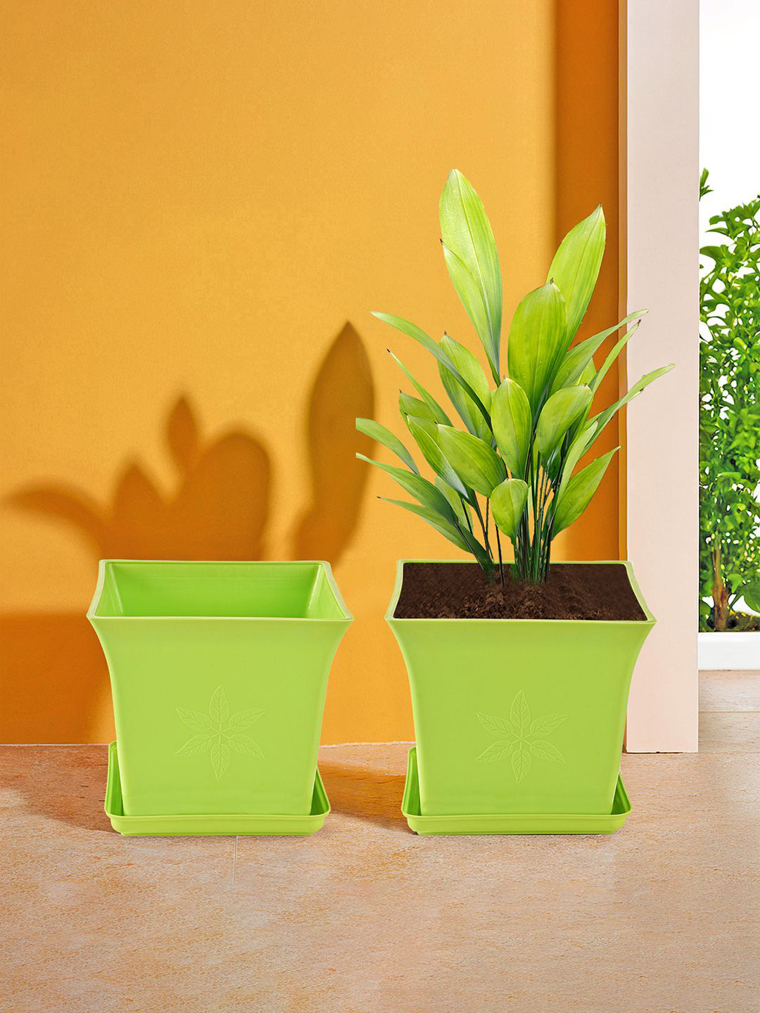 Kuber Industries Green 2 Pieces Premium Flower Pots for Garden with Bottom Plates