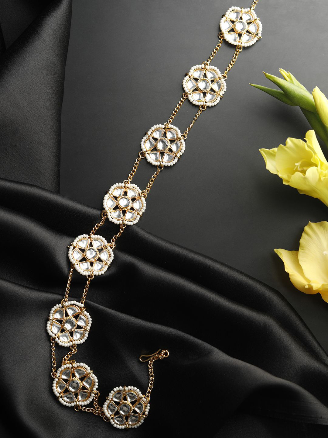 Priyaasi Women Priyaasi Gold Plated MathaPaati