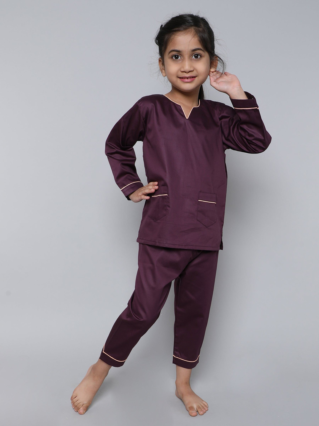 Little Clothings Kids 100% Cotton Silk V-Neck Night Suit par pal