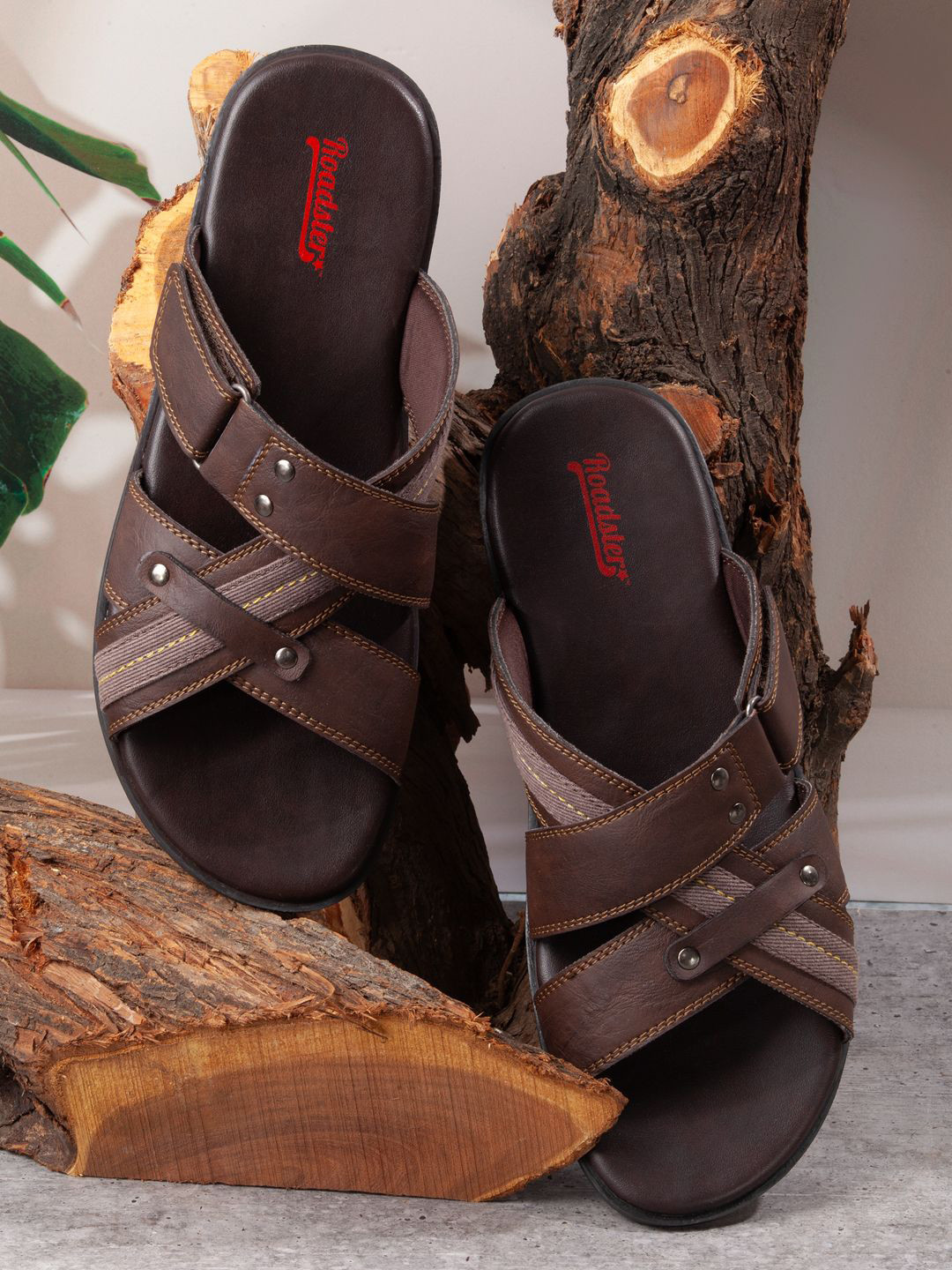 The Roadster Lifestyle Co Men Cross Strap Sliders