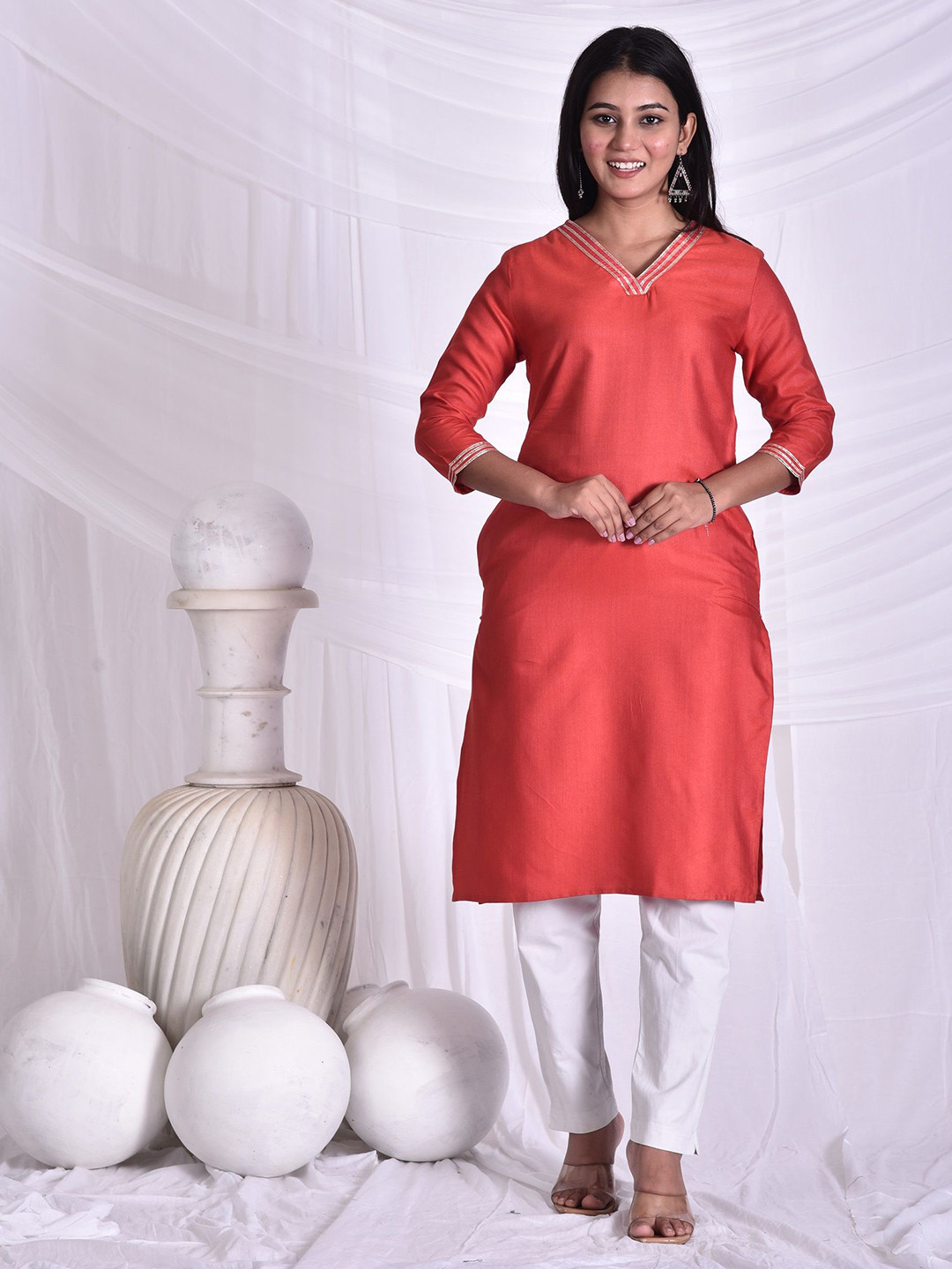 Rashmi Shree Creation V-Neck Gotta Patti Straight Kurta