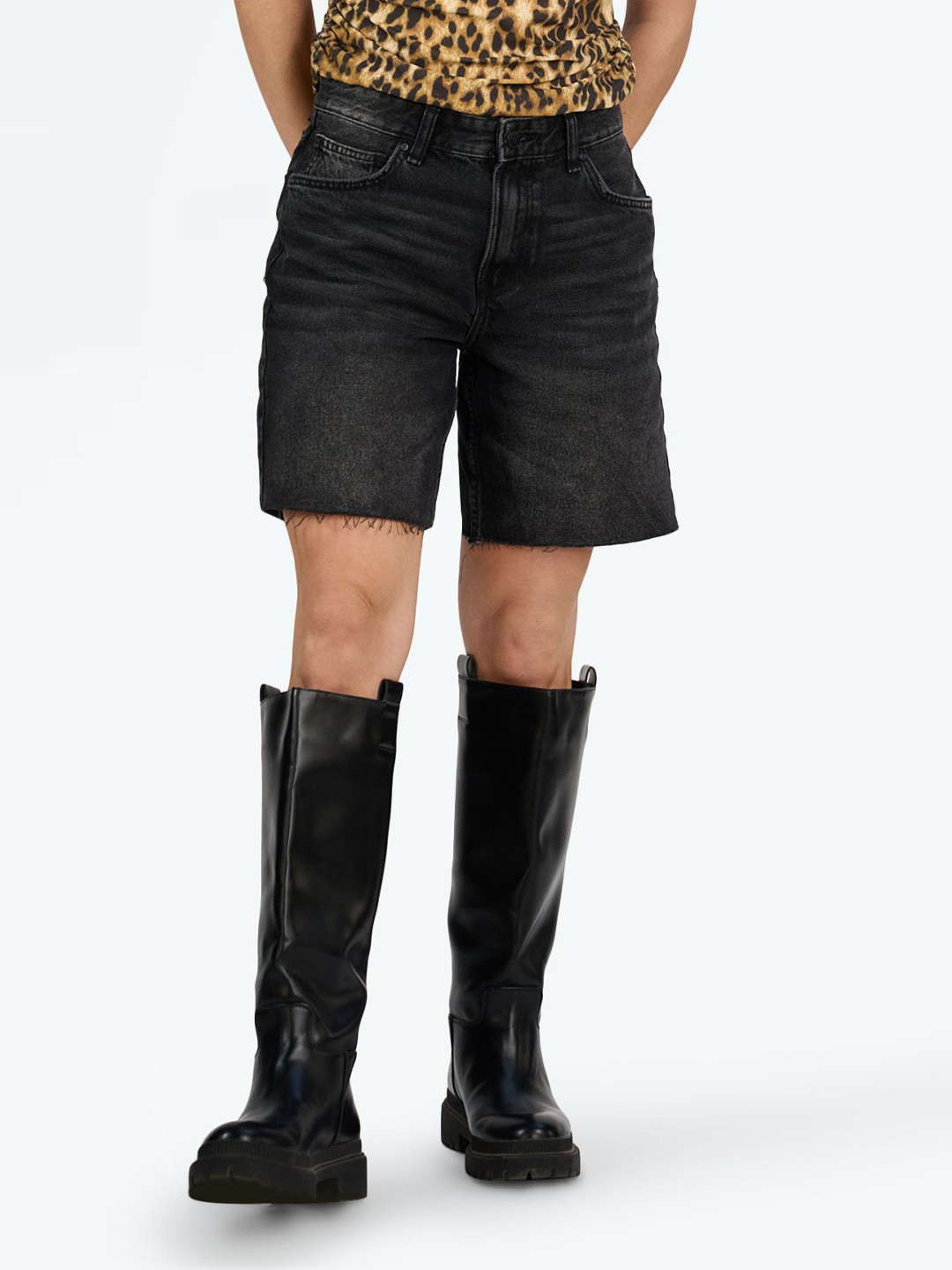 LOVEGEN Women Regular Fit Mid-Rise Denim Black Jorts