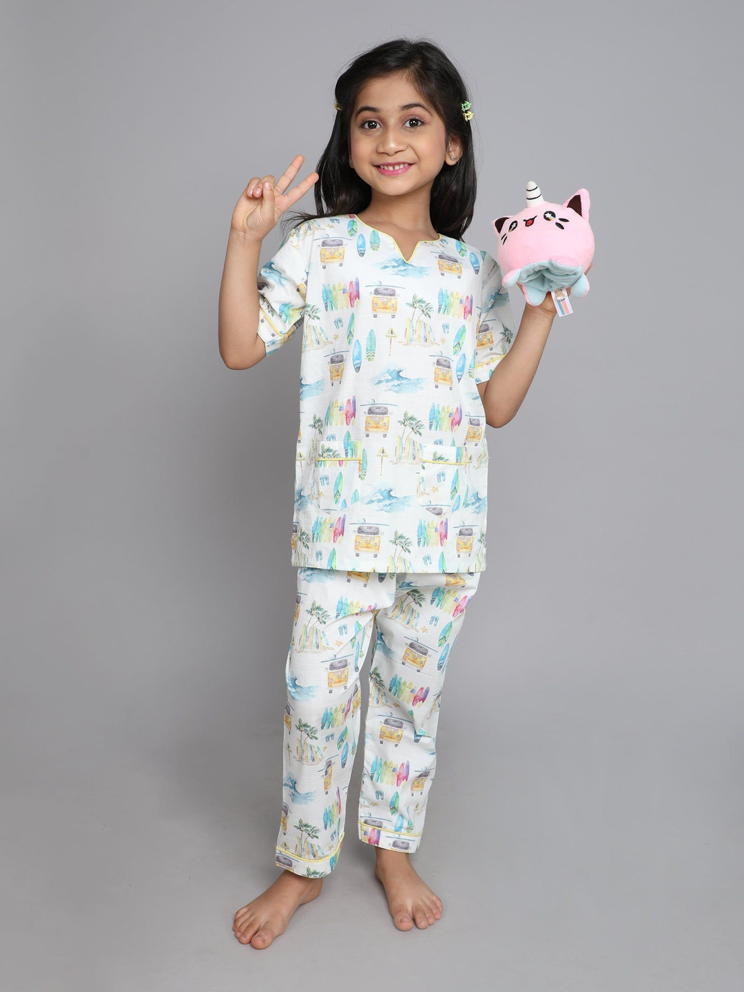 Little Clothings Girls Pure Cotton Beach Printed Night suit