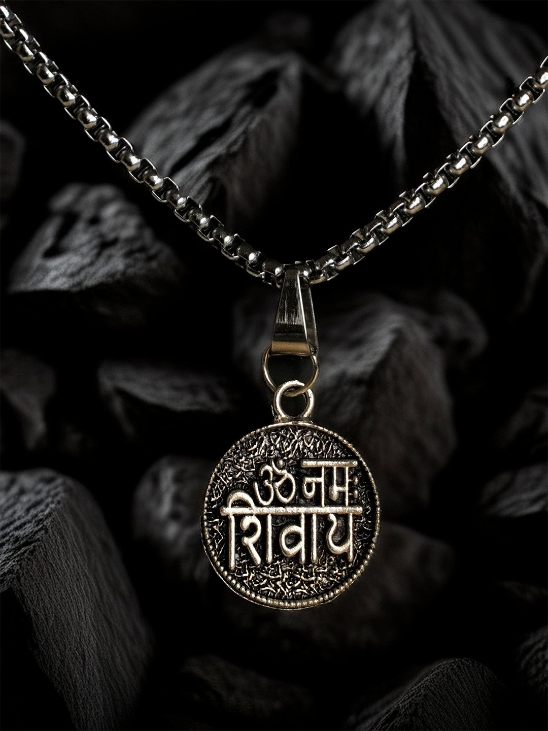 Japam Om Namah Shivay Pendant With Chain