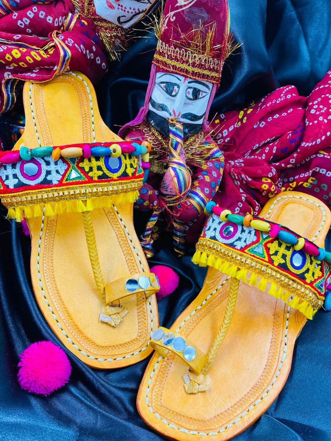 PehnawaCraft Women Embroidered Leather Kolhapuri Chappal