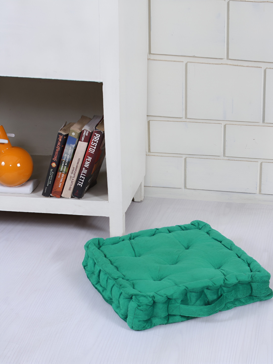 Dolce Casa Green Velvet Square Chair Pad