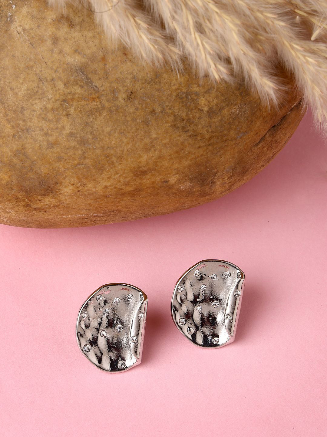 DressBerry Silver-Plated Artificial Stones Textured Quirky Studs