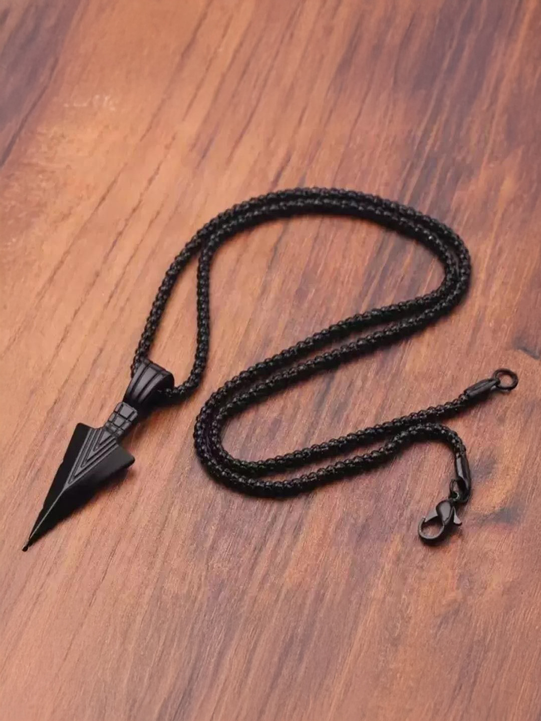 Teeragaj Arrow Pendant with Chain