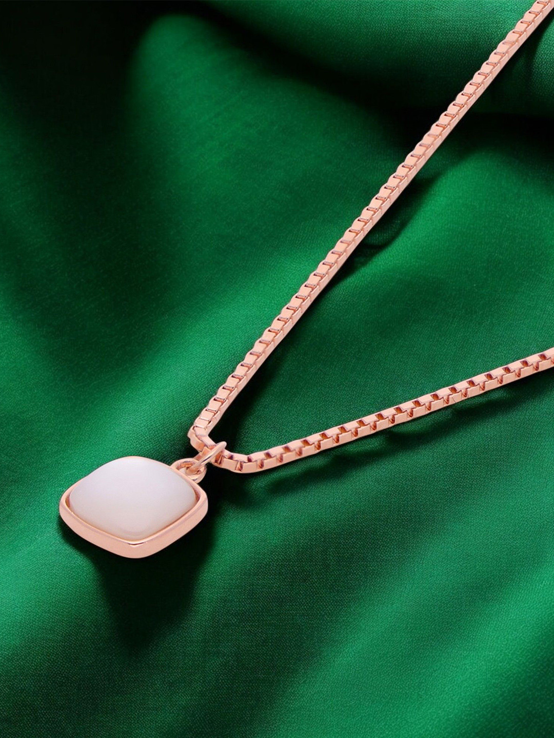 Crash.Club By CKC Women Rose Gold-Plated Pendant With Chain
