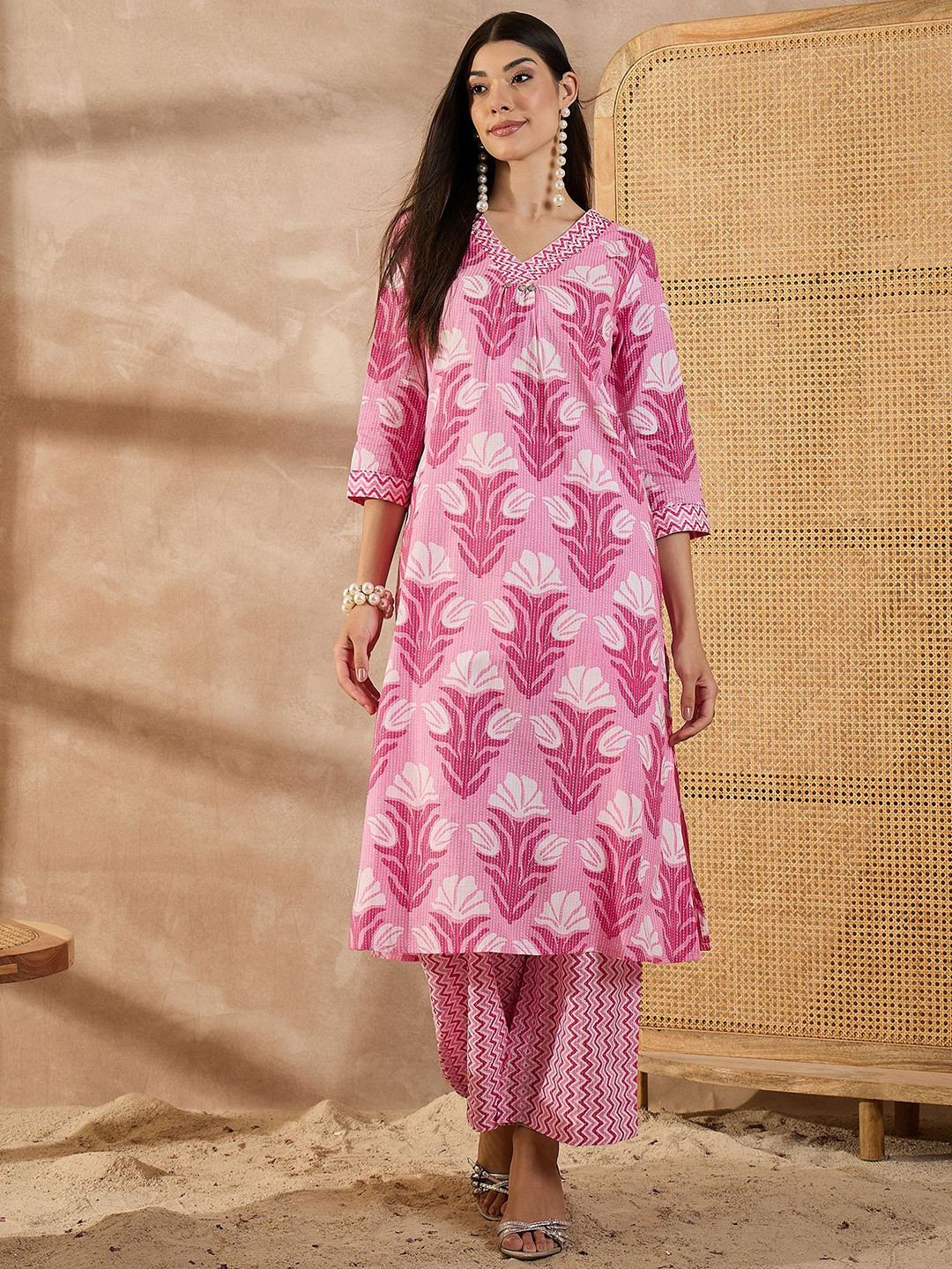 CHETI Women Floral Printed Cotton A-Line Kurta with Palazzo
