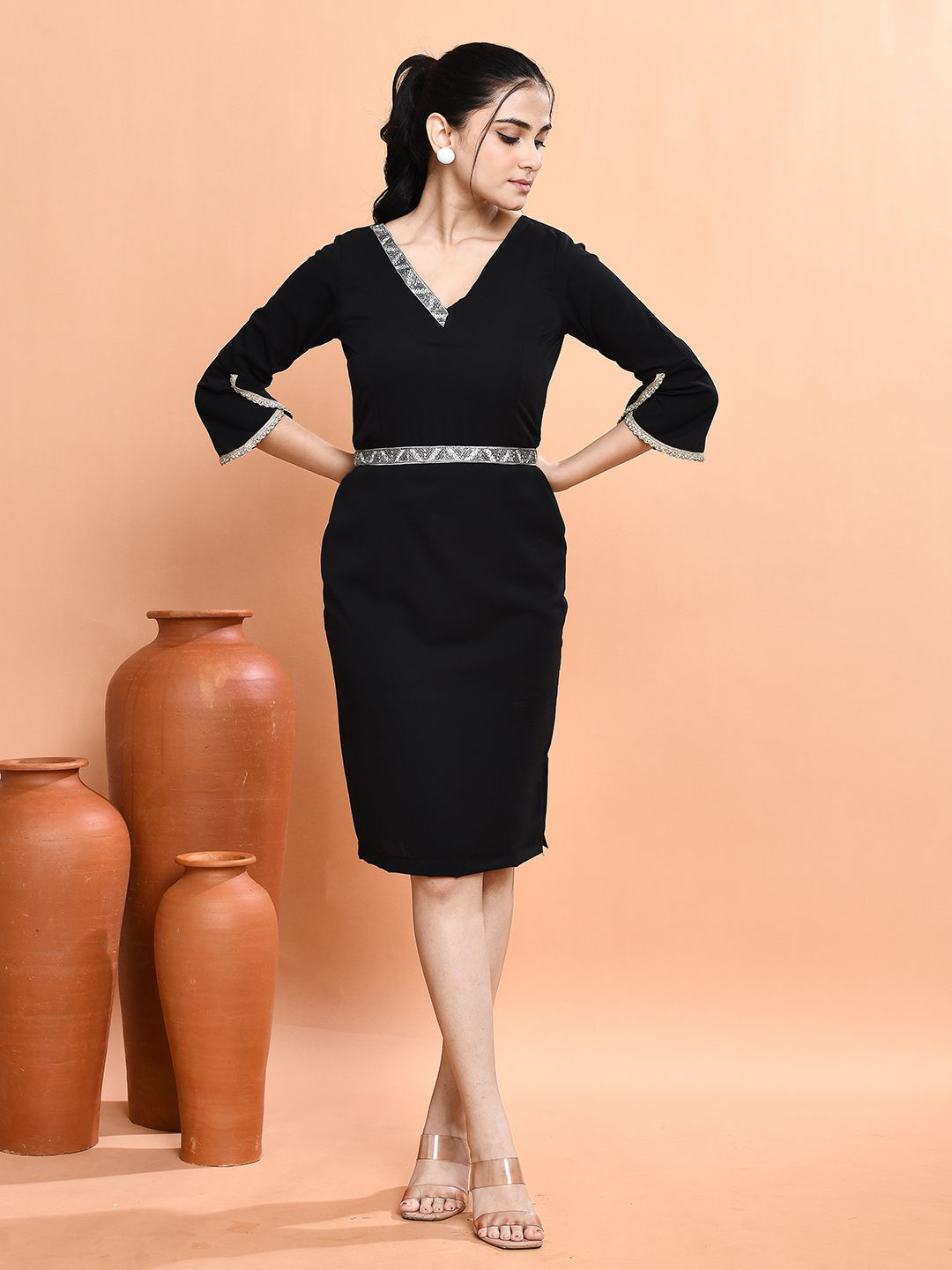 Vestajo Boutiqo Women Crepe Sheath Dress