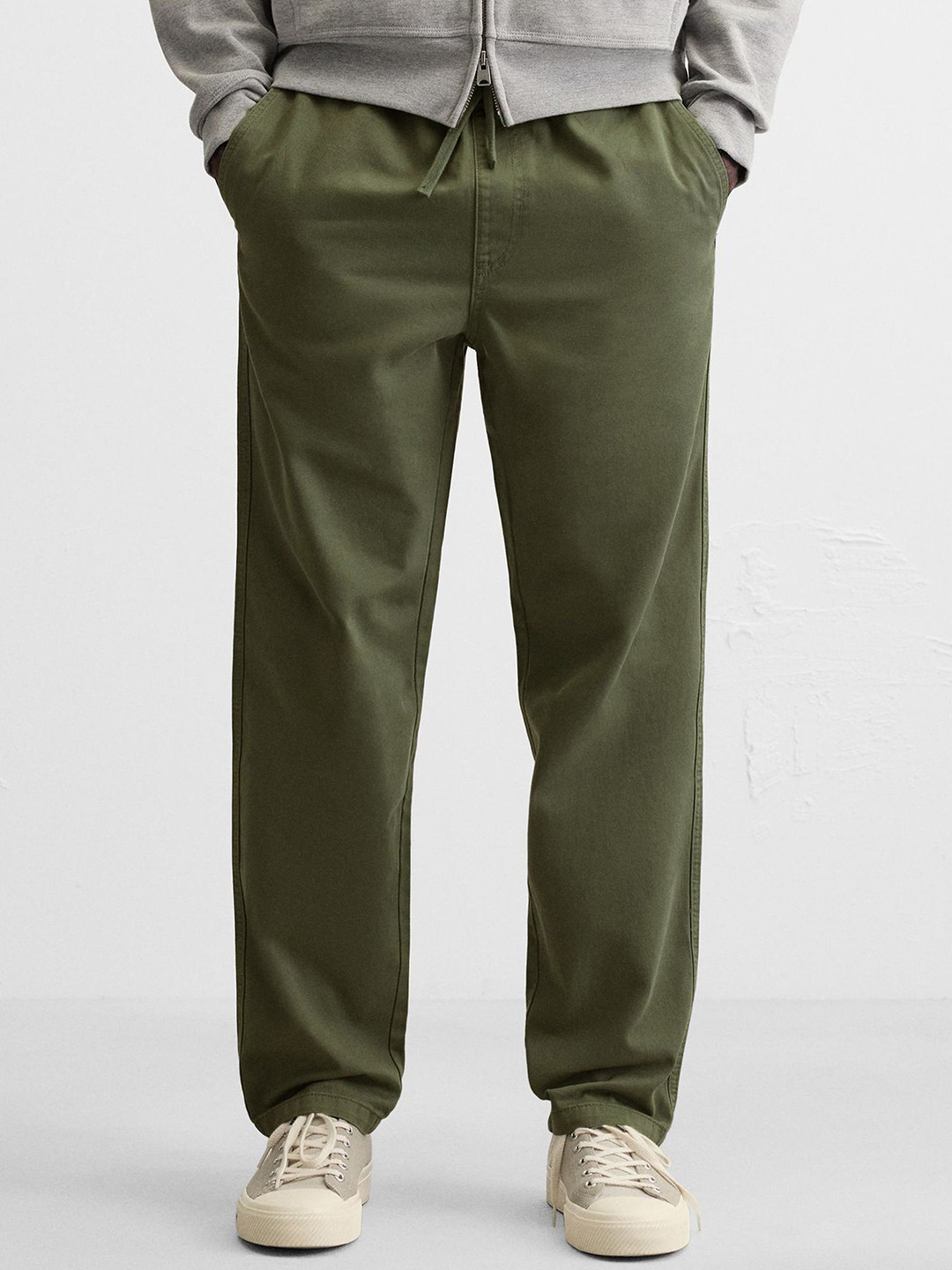 MISCHIEF MONKEY Men Relaxed Straight Leg Low-Rise Trousers