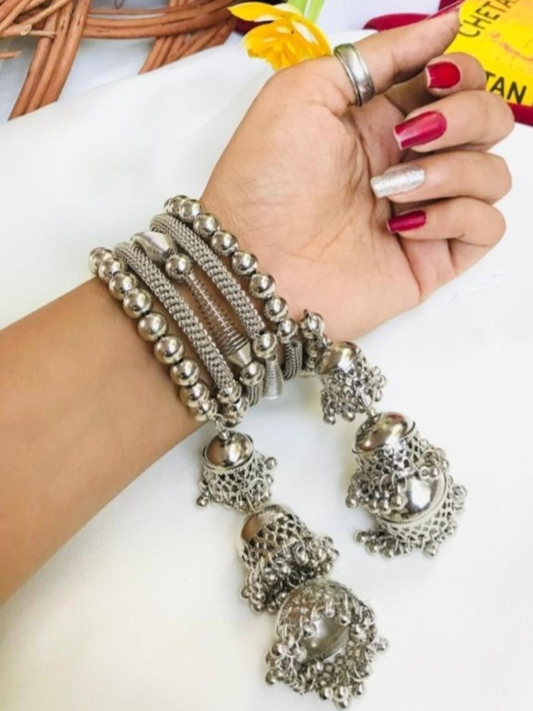 ISLANA Women Oxidized Silver-Plated Set Of 2 Bangles