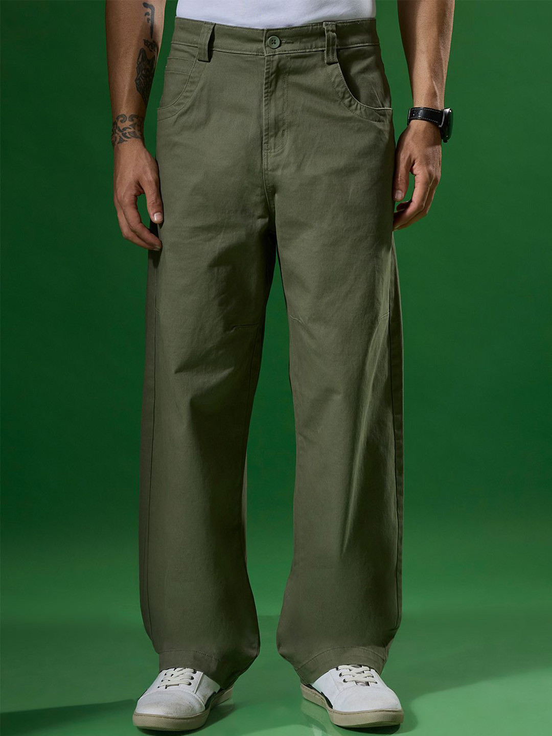 Espanshe Men Solid Custom Relaxed Fit Mid-Rise Casual Wide Leg Trousers