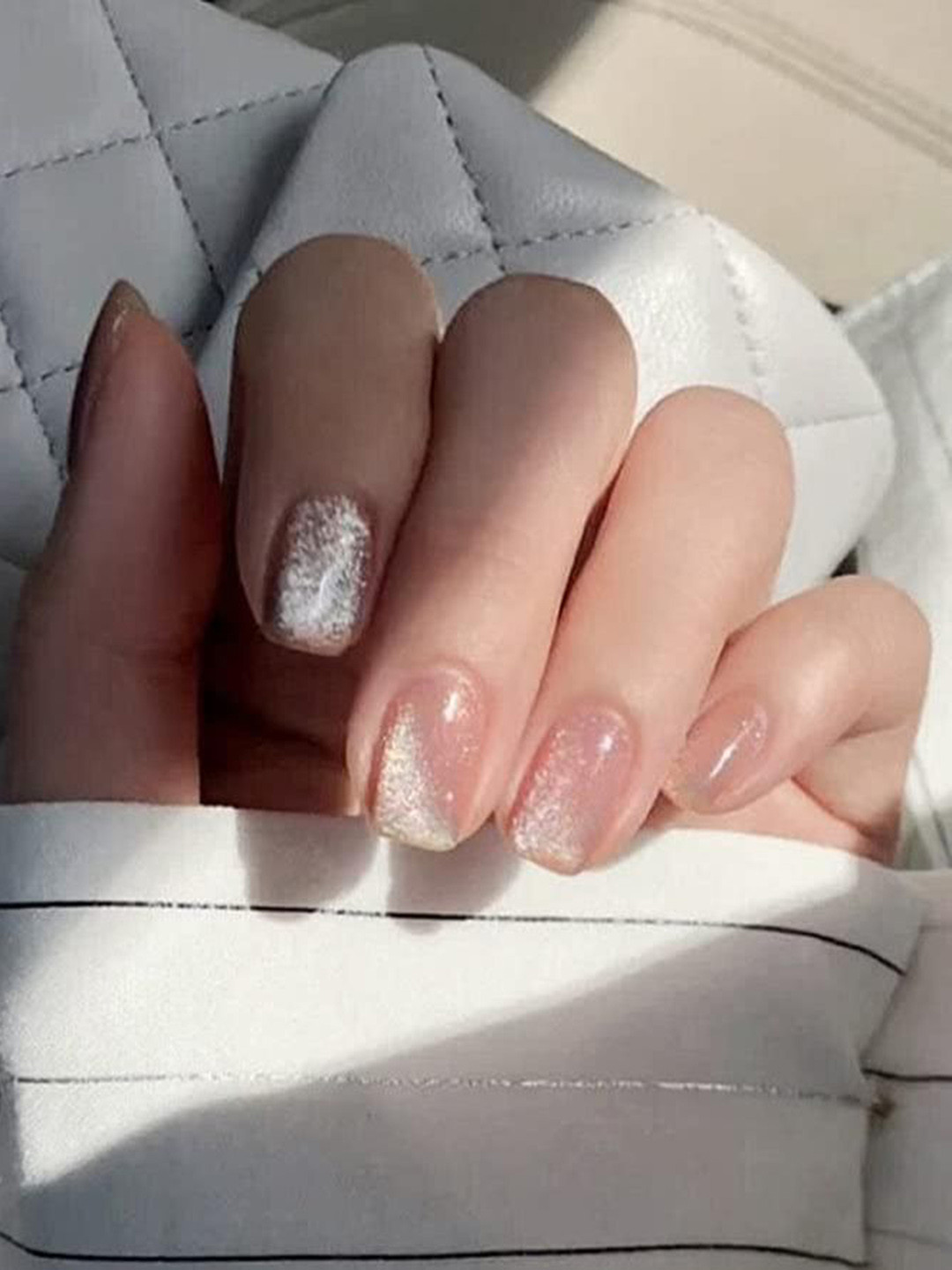 GLOW CUPID Set Of 25 Glossy Finish Reusable Press On Nails - Sparkling-Rose-Gold