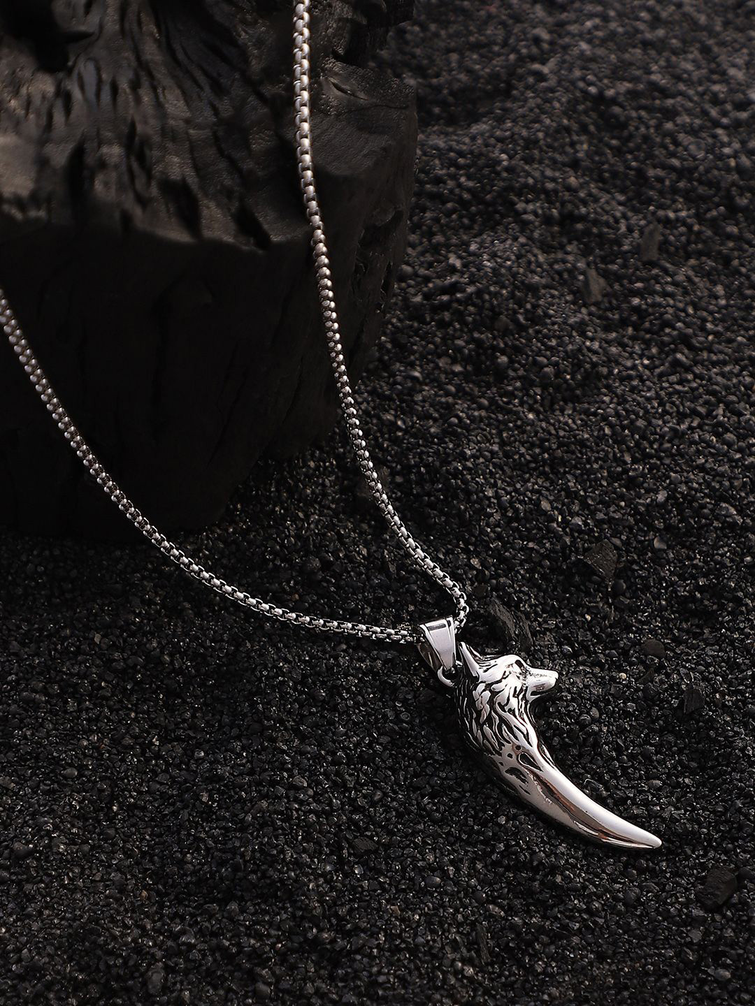 French Accent Men Silver-Plated Werewolf Pendants With Chains