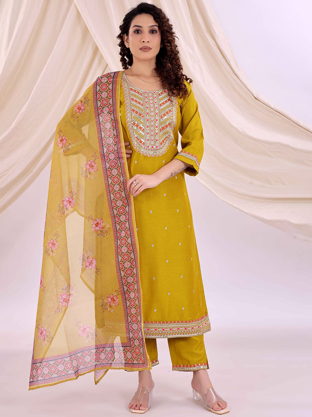 SHILL INTERNATIONAL Women Ethnic Motifs Embroidered Linen Kurta with Trousers & With