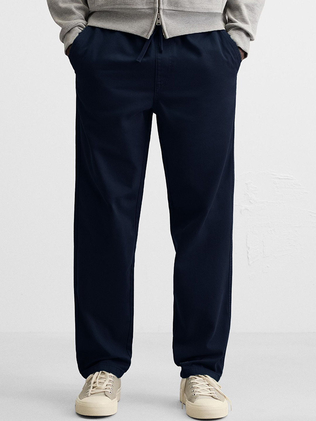 MISCHIEF MONKEY Men Relaxed Straight Leg  Baggy Fit Low-Rise Cotton Regular Trousers