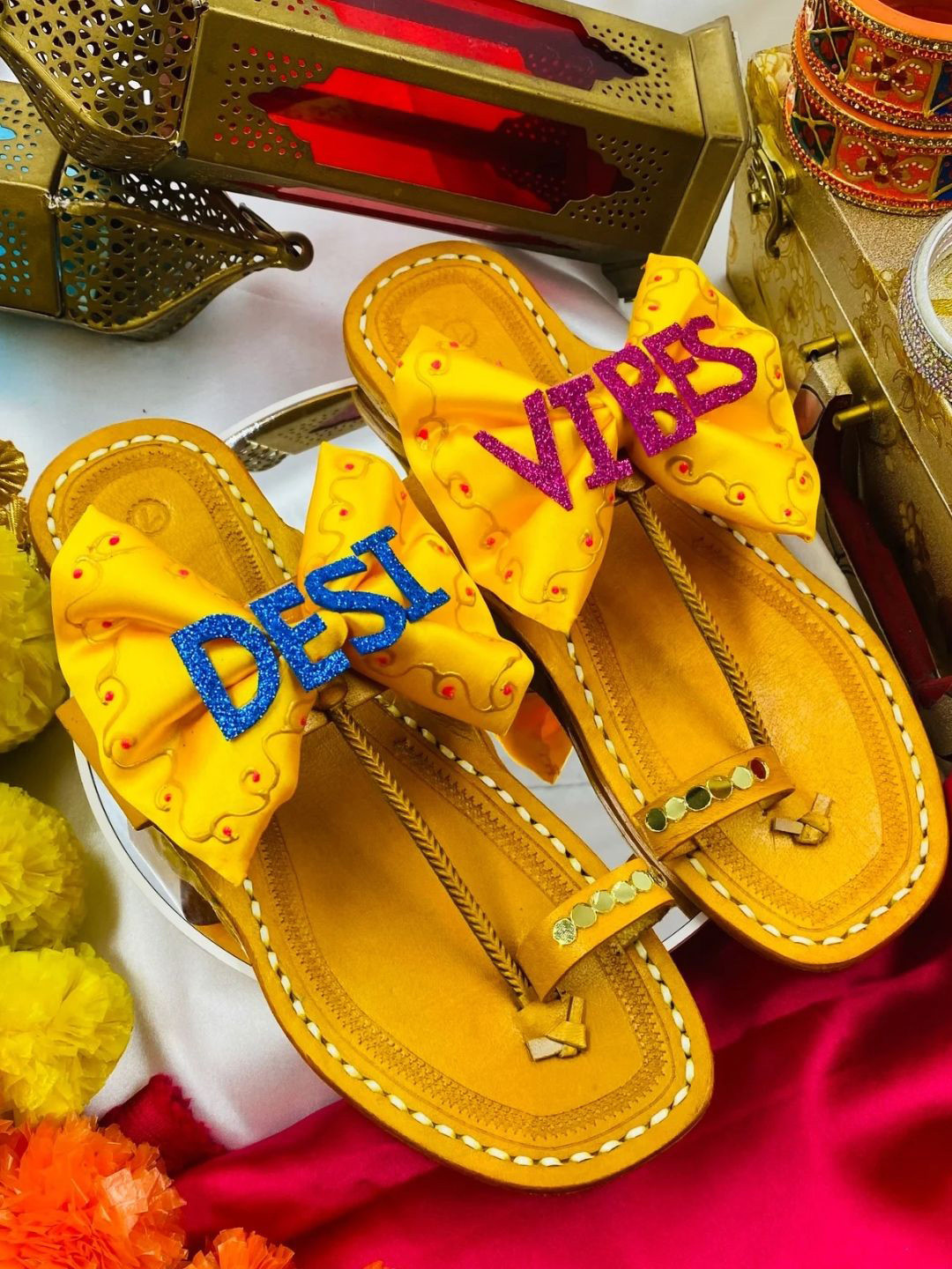 PehnawaCraft Women Ethnic Desi Vibe Statement Bow kolhapuri One Toe Flats