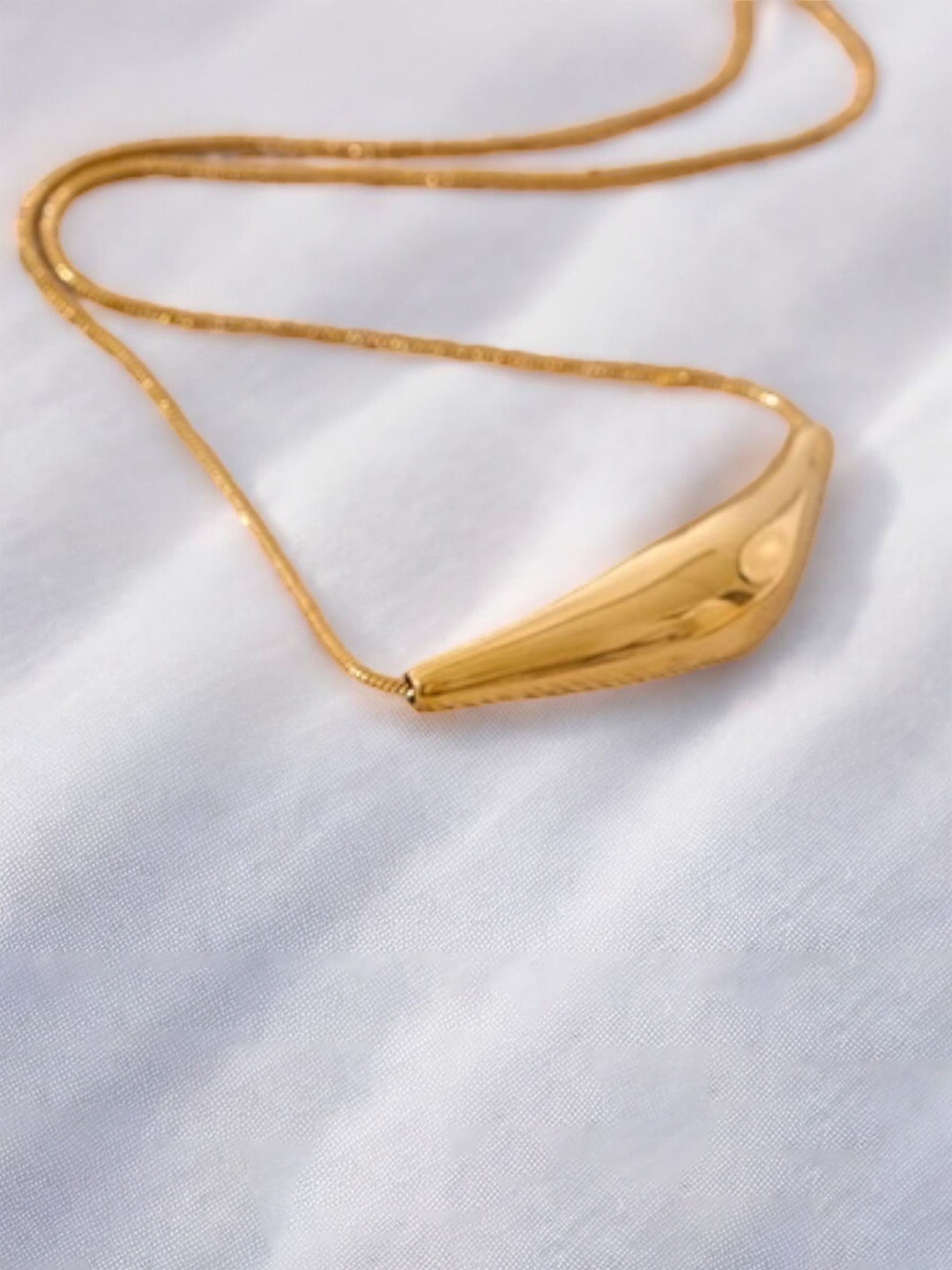 APUNKA D FASHION Gold-Plated Chain