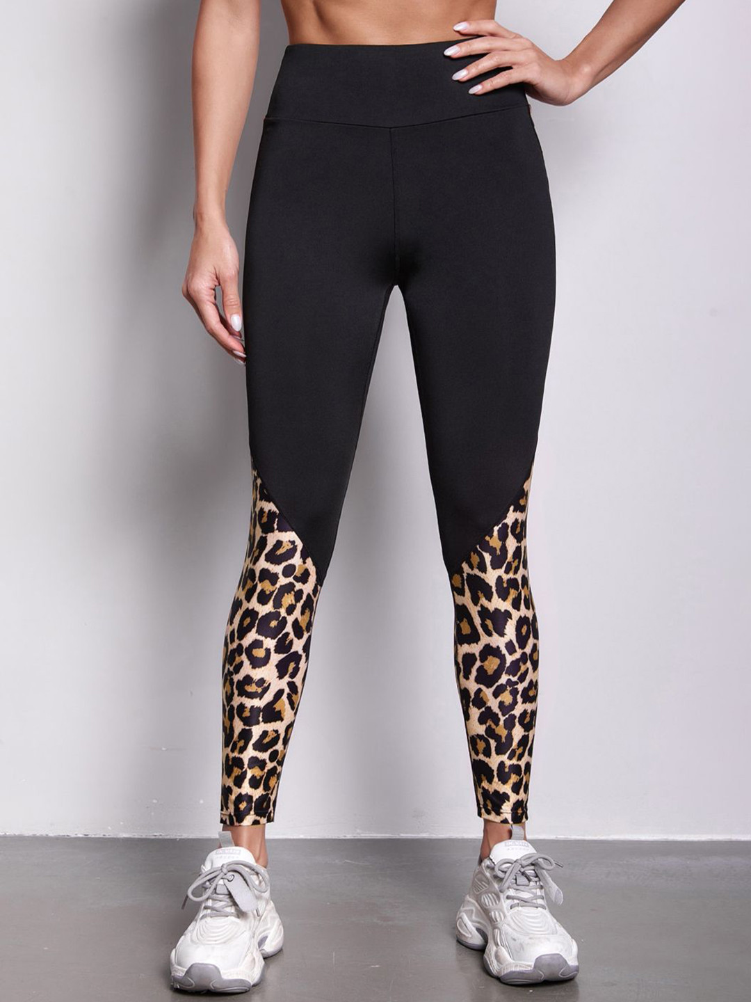 DTR FASHION Printed High-Rise Ankle-Length Tights