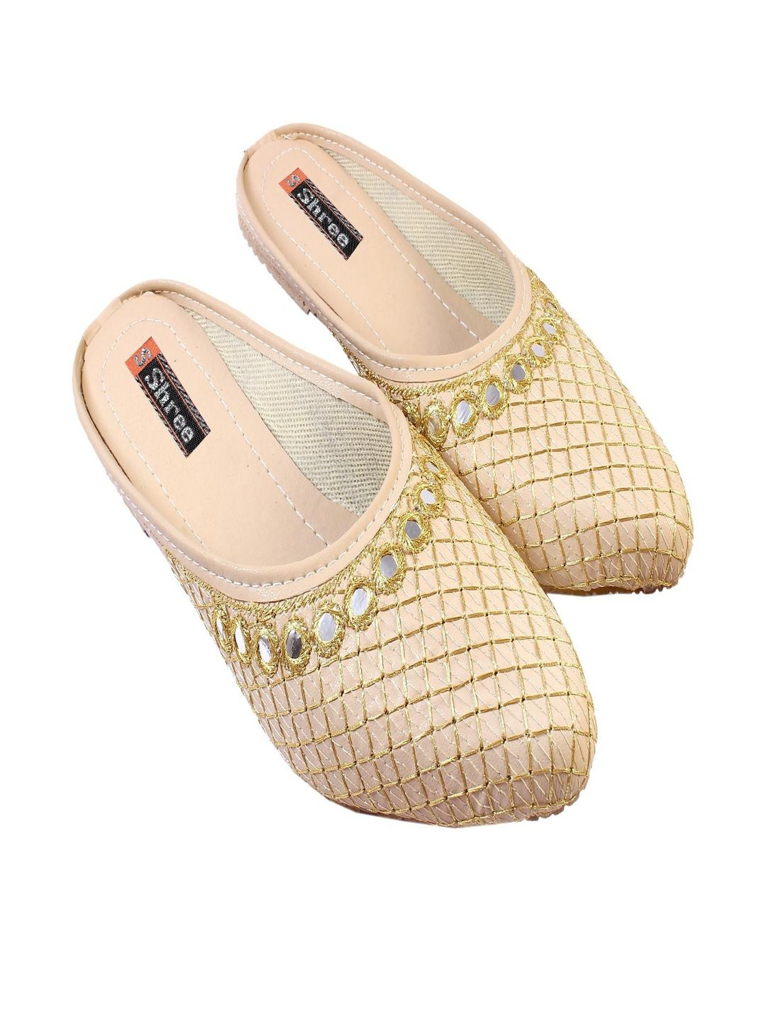 SHREE OL Off White Synthetic Flip Flops