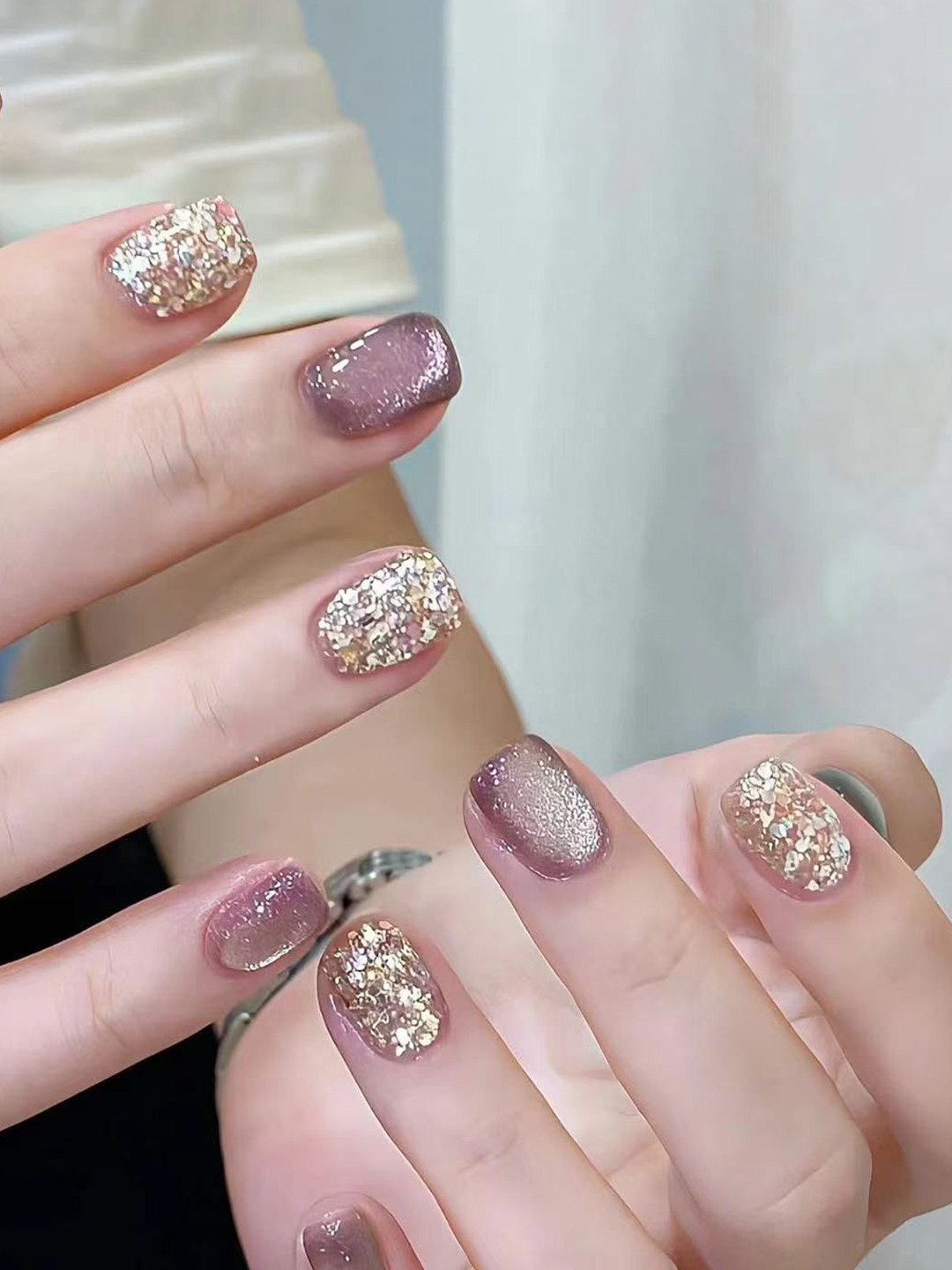 GLOW CUPID Set Of 25 Glossy Finish Reusable Press On Nails - Glimmering-Twilight