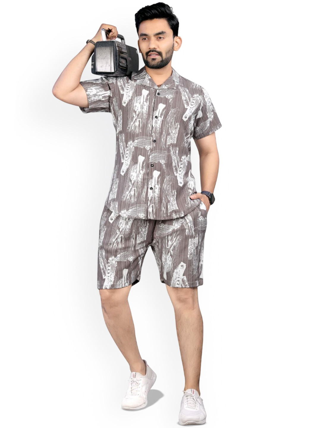 VIMALNATH SYNTHETICS Printed Collared Shirt & Chino Shorts Co-Ord Set