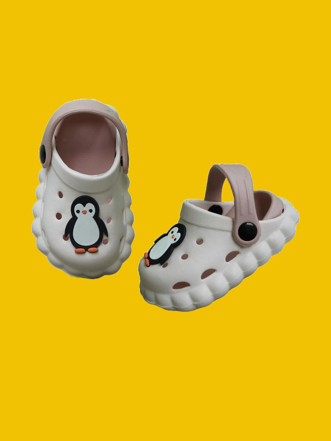 INDUS CLOUD Off White Rubber Flip Flops