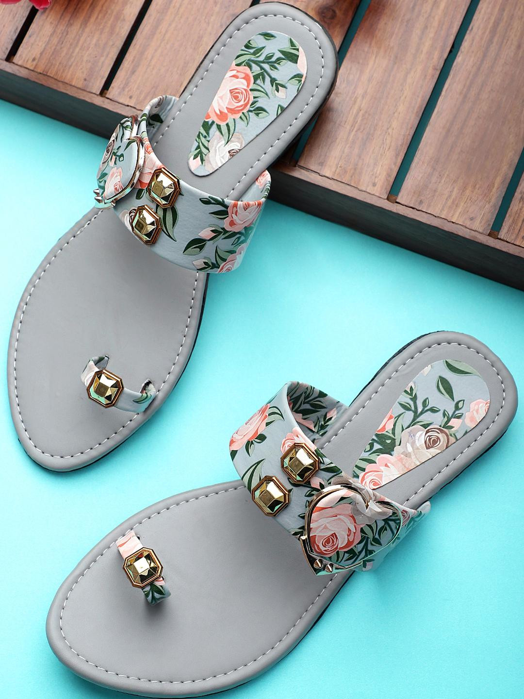 LEEMON Women Grey Sandals