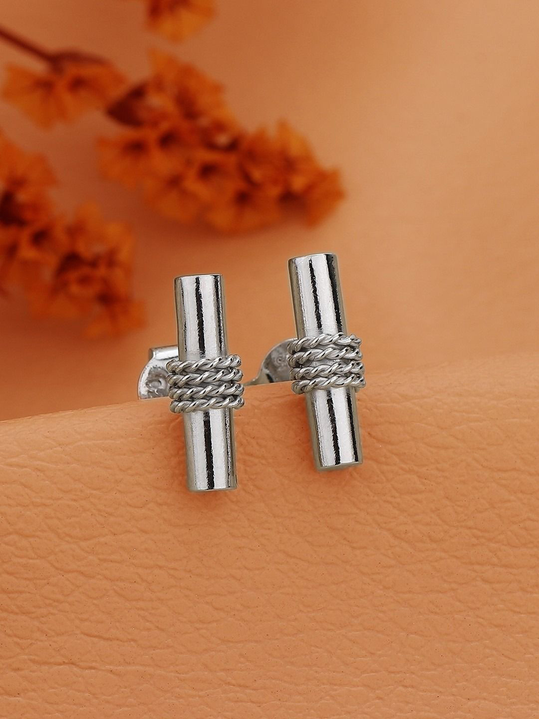 VANBELLE 925 Sterling Silver Rhodium Plated Textured Bar Studs