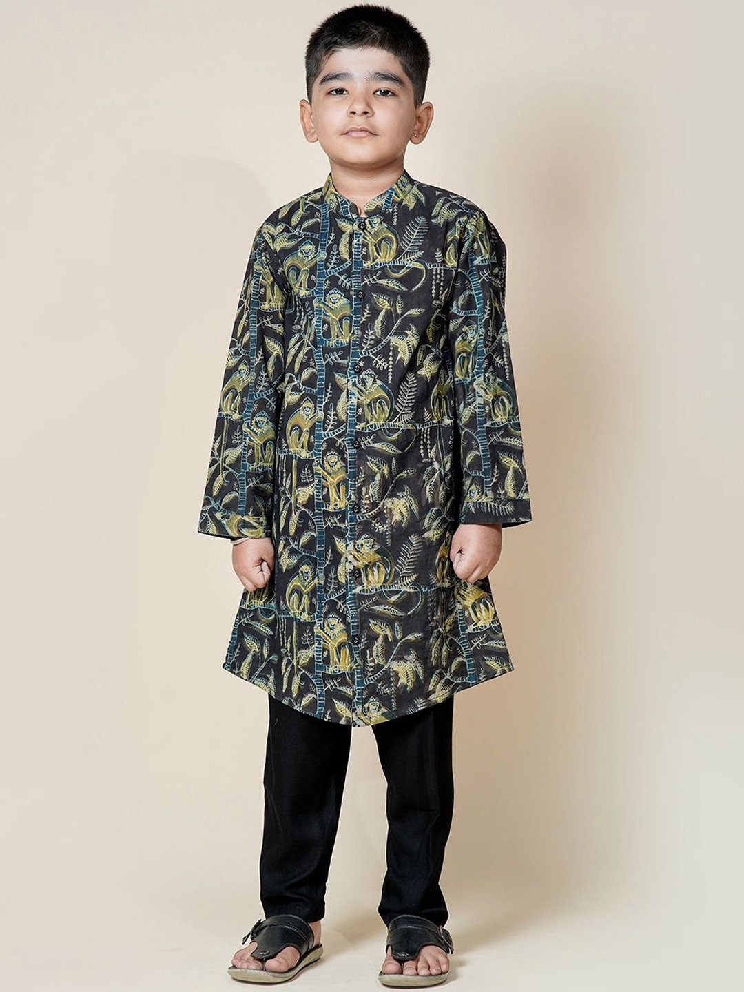 Chanda Mama Boys Animal Printed Cotton Kurta with Pyjama