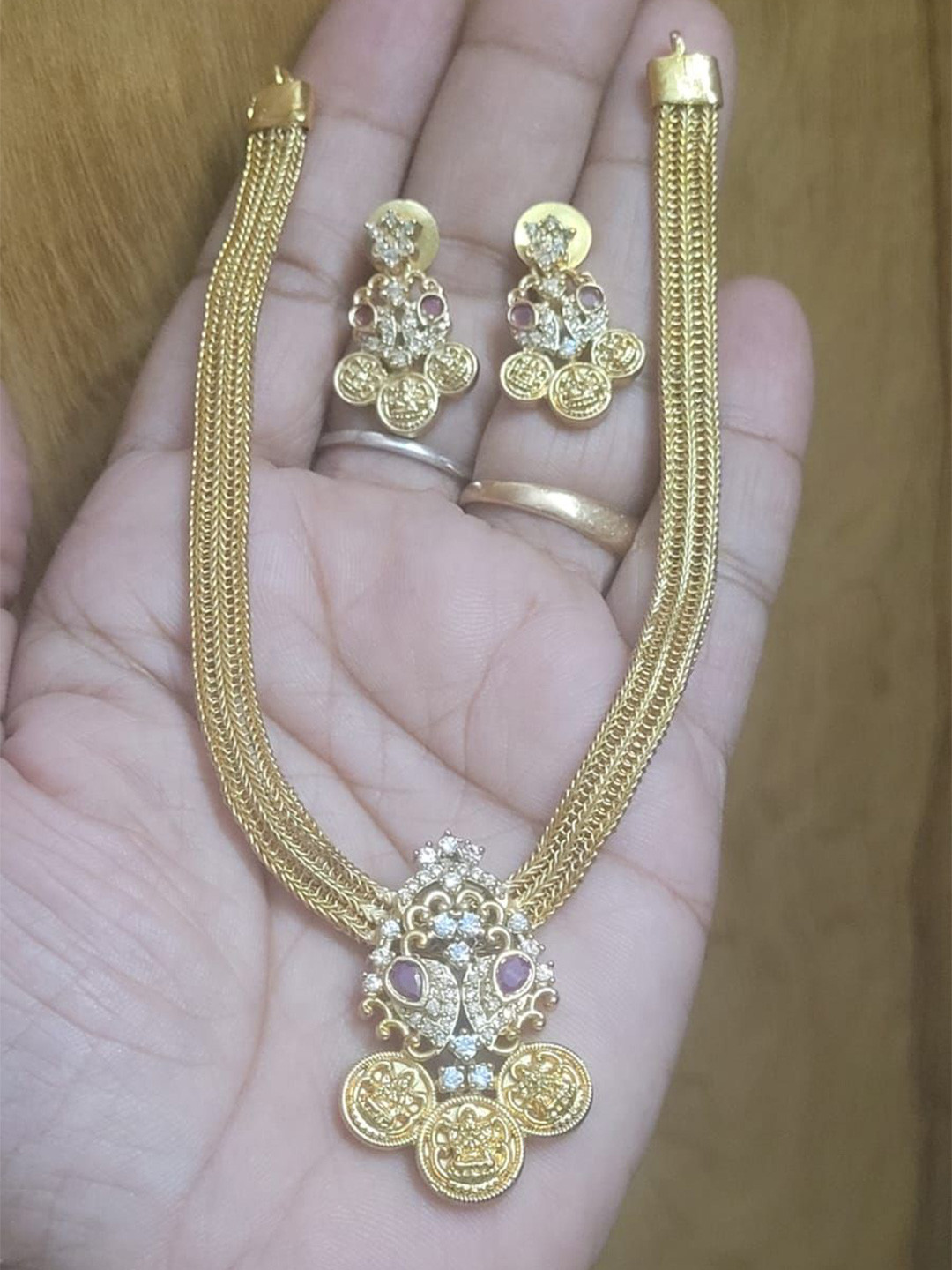 fashion trends Gold-Plated Cubic Zirconia Studded Jewellery Set