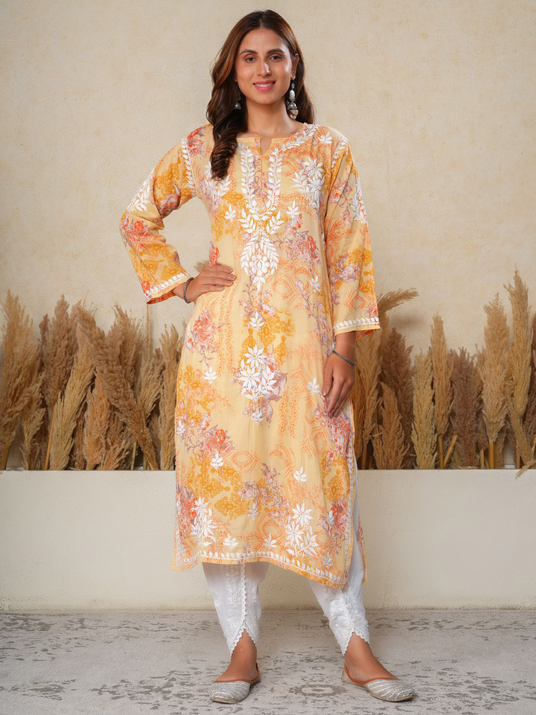Hastya Kala Women Floral Embroidered Daily Cotton Straight Kurta