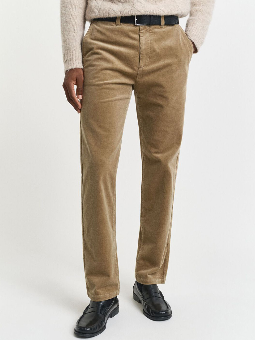 GANT Men Regular Fit Mid Rise Chinos