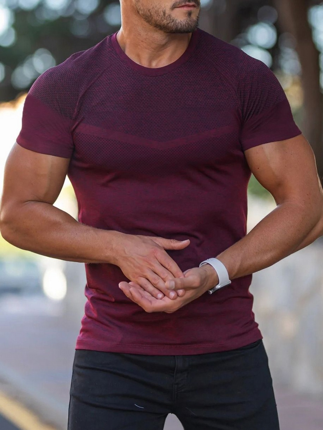 StyleCast x Revolte Men Abstract Muscle Fit Round Neck T-shirt